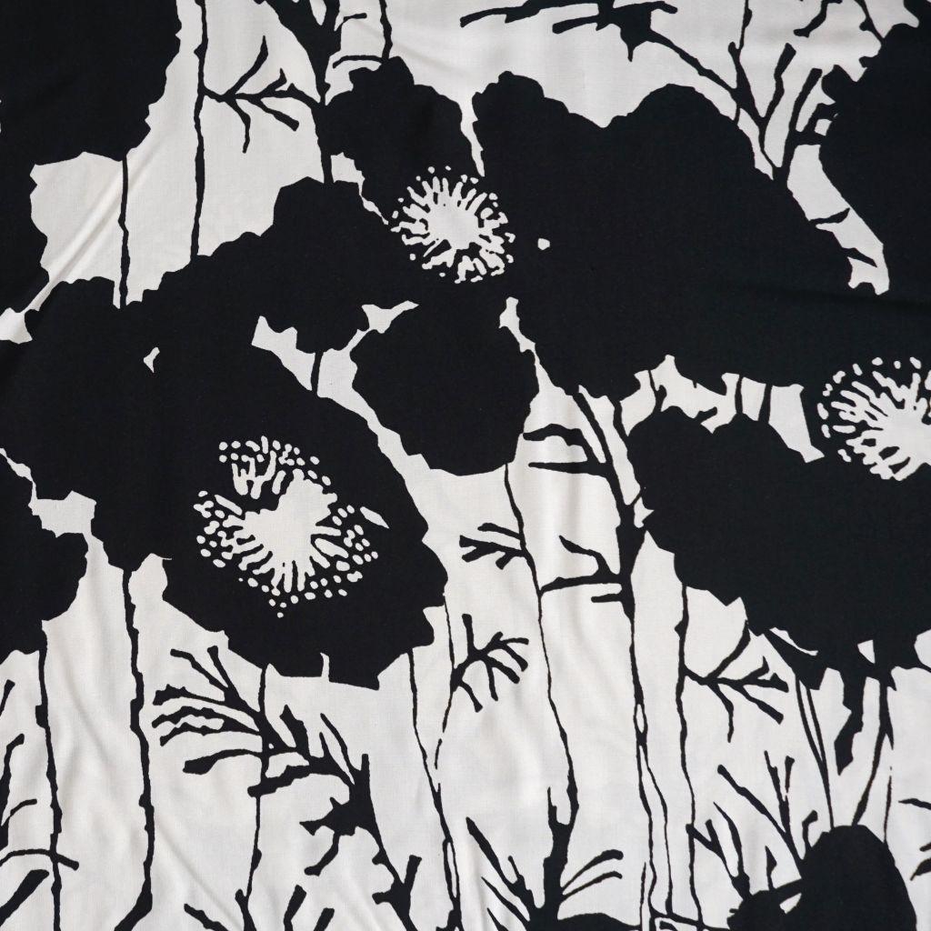Viskose Druck Blumen Zweige schwarz creme